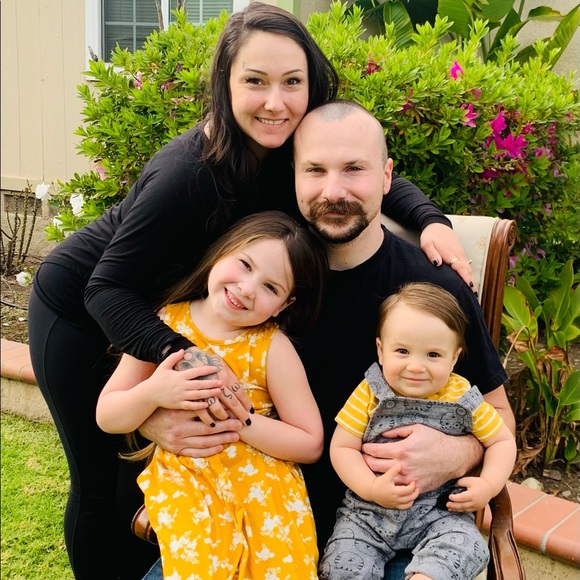 Meet your Posher, Stephanie - Picture 4 of 4